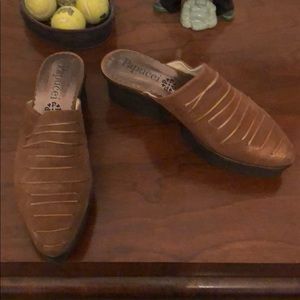 Papucei platform clogs mules size 10 EU 41 Brown & gold